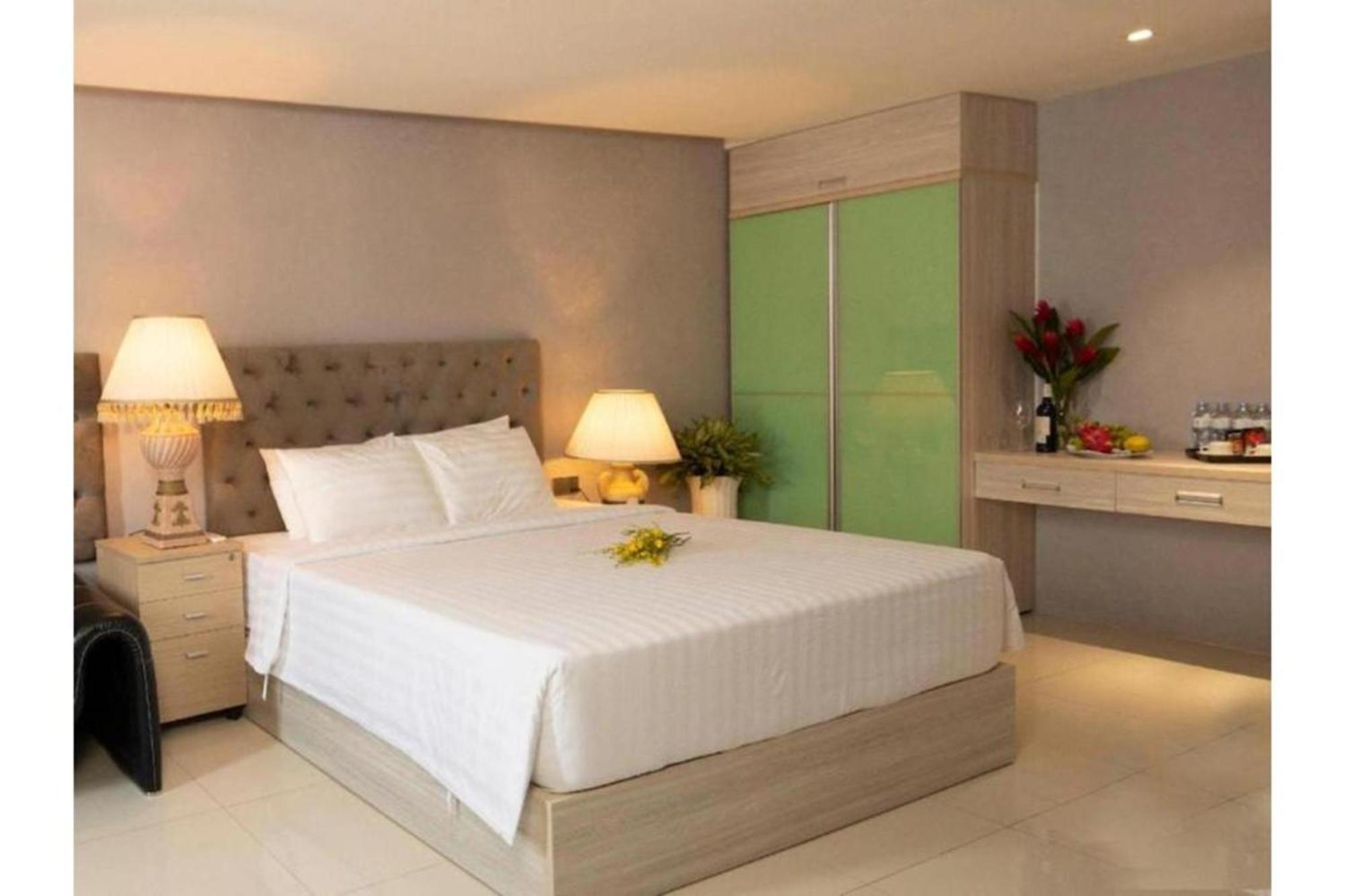 Collection O Sunshine Garden Hotel - Near Secc Thành Pho Ho Chí Minh Esterno foto
